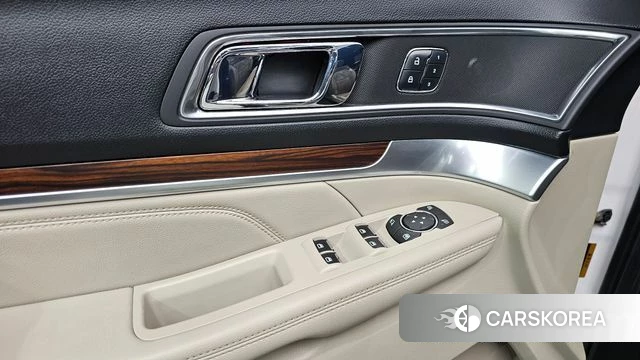 Ford Explorer id 3943103 из Кореи 9