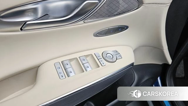 Genesis GV70 id 4535016 из Кореи 9