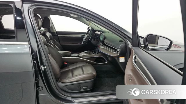 Hyundai The New Grandeur IG Hybrid id 4619515 из Кореи 9