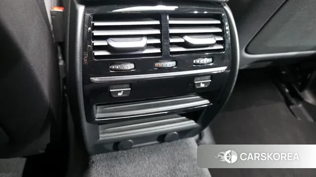 BMW 5 Series (G30) id 3672841 из Кореи 9