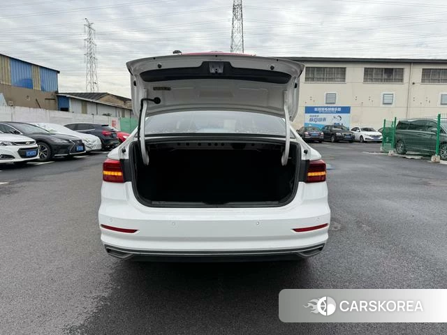 Volkswagen Lavida id 4341748 из Китая 9