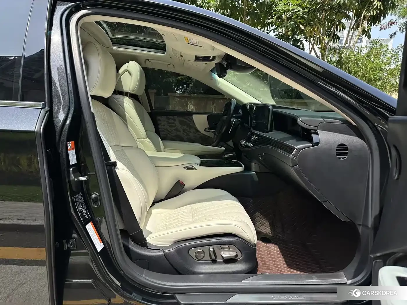 Lexus LS id 4600602 из Китая 9