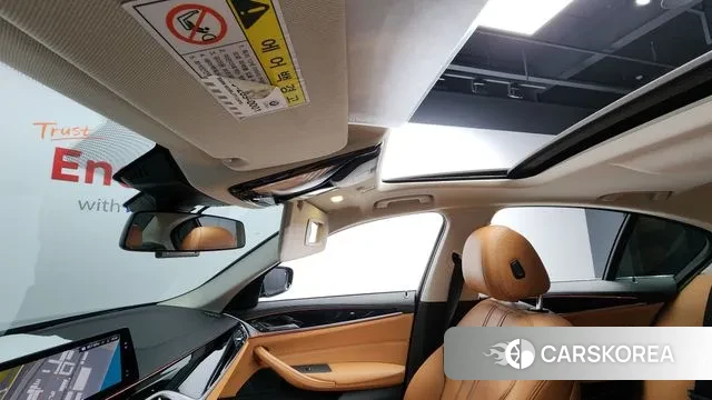 BMW 5 Series (G30) id 3504917 из Кореи 9