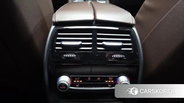 BMW 5 Series (G30) id 3728798 из Кореи 9