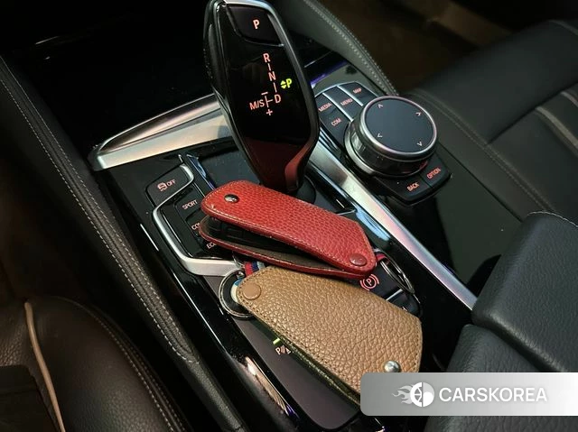 BMW 5 Series (G30) id 4233086 из Кореи 9