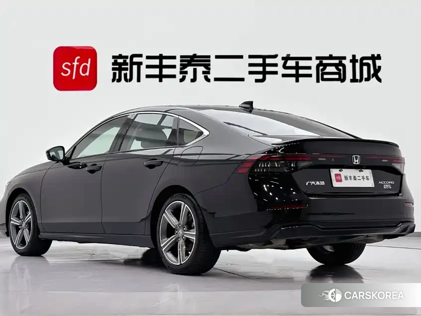 Honda Accord id 4622311 из Китая 9