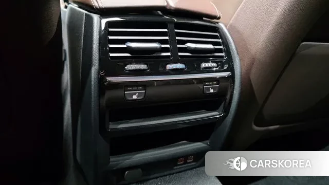 BMW 5 Series (G30) id 3514662 из Кореи 9