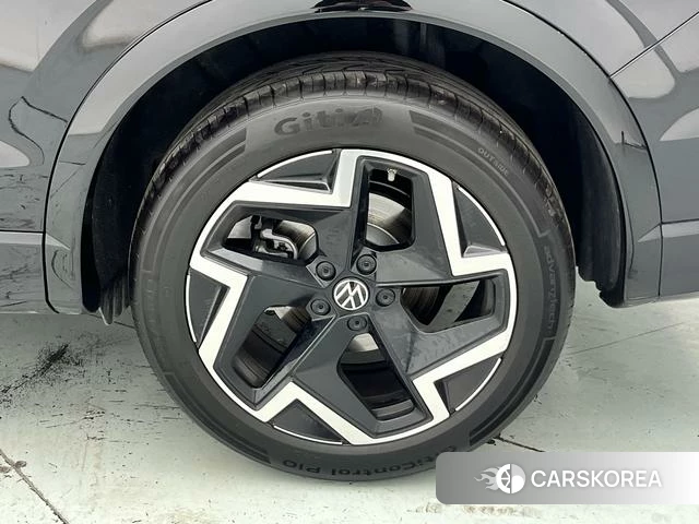 Volkswagen Tiguan L id 4258914 из Китая 9