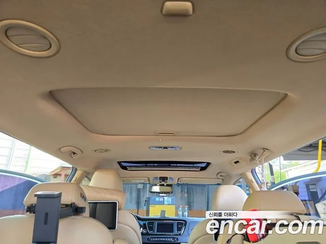 Kia The New Carnival id 2932321 из Кореи 9