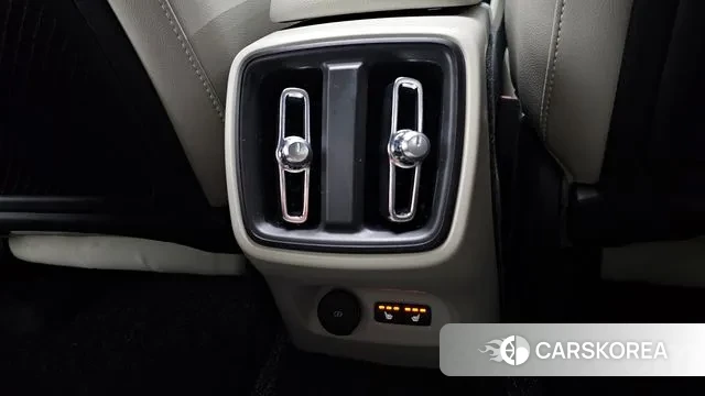 Volvo XC40 id 3716703 из Кореи 9