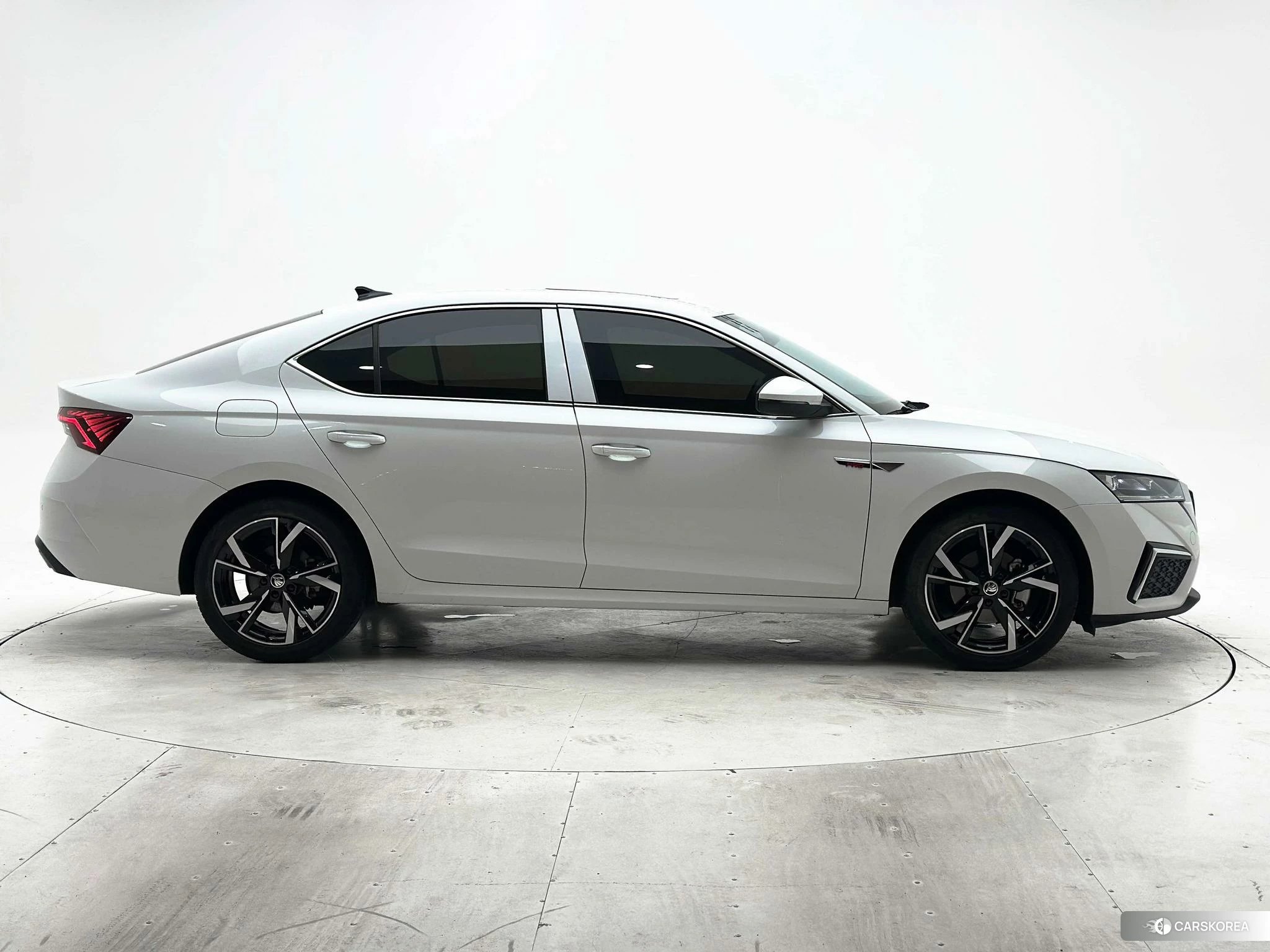 Skoda Octavia id 4454383 из Китая 9