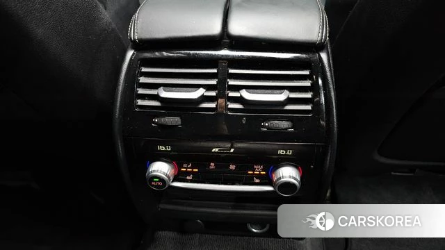 BMW 5 Series (G30) id 3936533 из Кореи 9