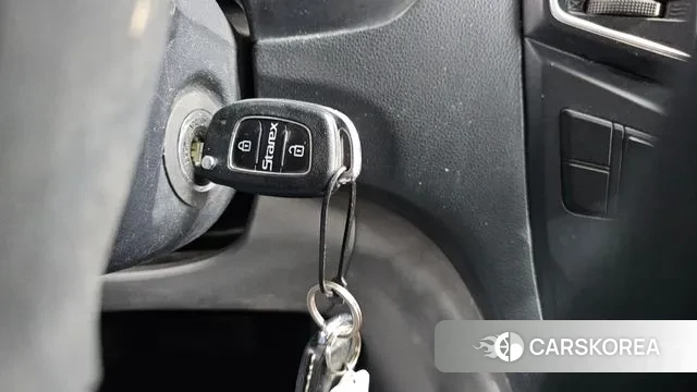 Hyundai The New Grand Starex id 3166214 из Кореи 9