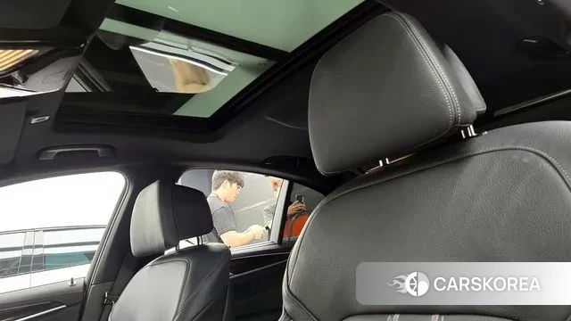 BMW 5 Series (G30) id 3053650 из Кореи 9