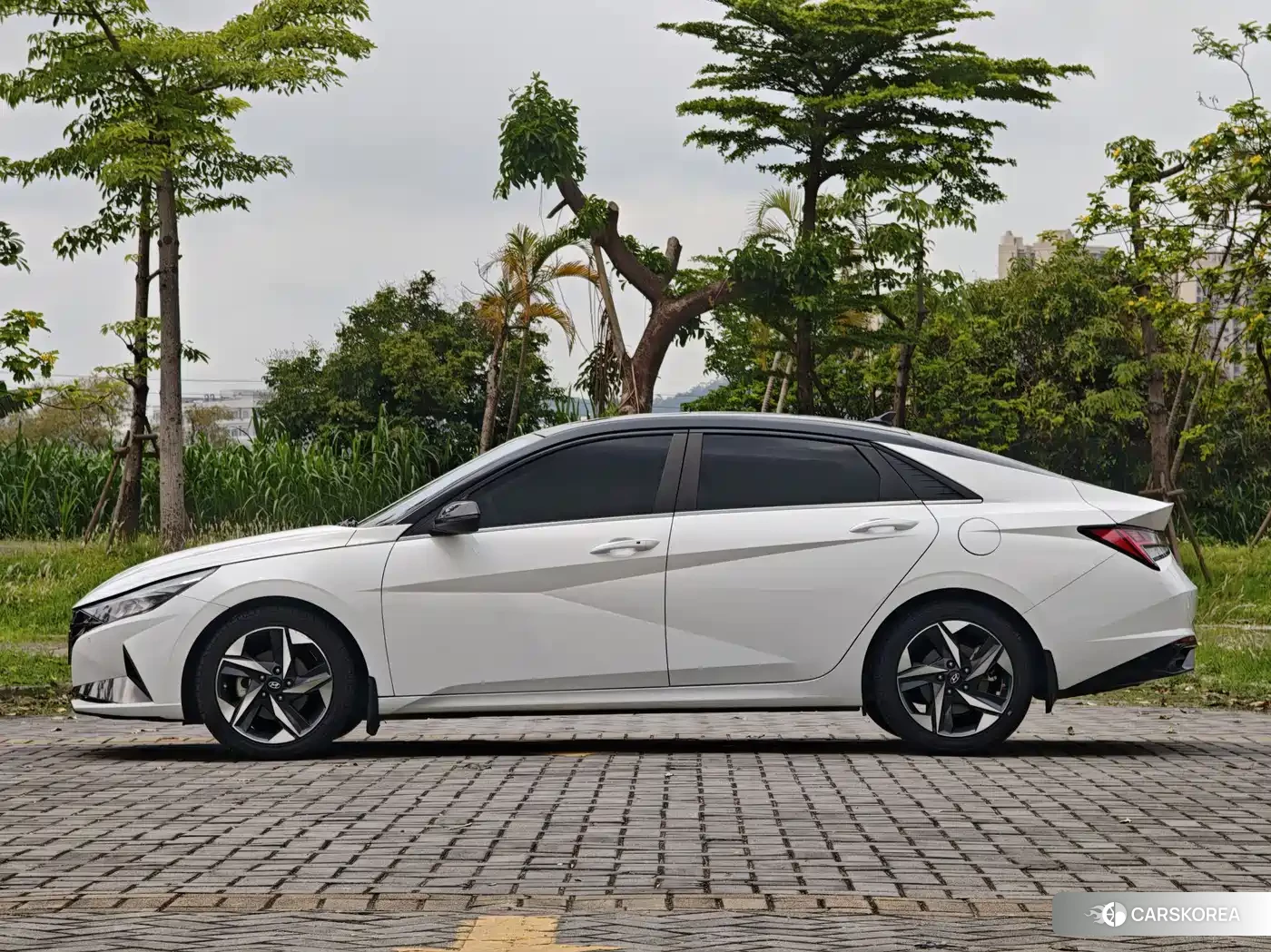 Hyundai Elantra id 4547466 из Китая 9