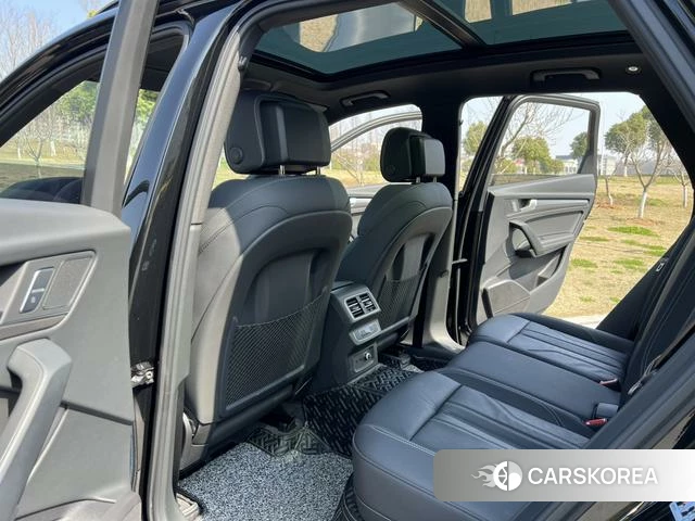 Audi Q5L id 4209238 из Китая 9