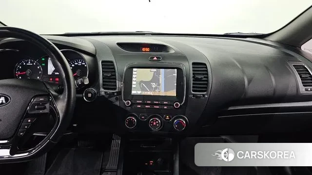 Kia The New K3 id 3558084 из Кореи 9