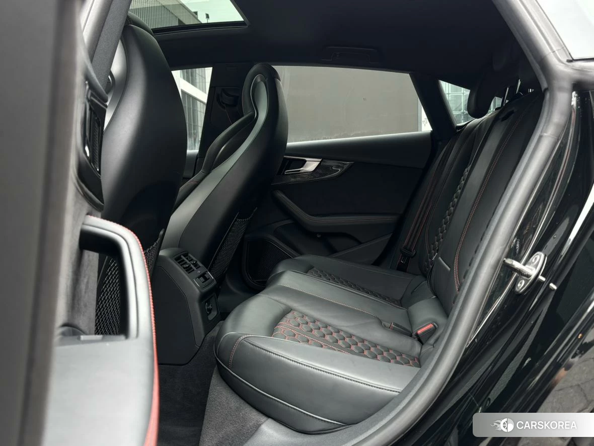 Audi RS 5 id 4440684 из Китая 9