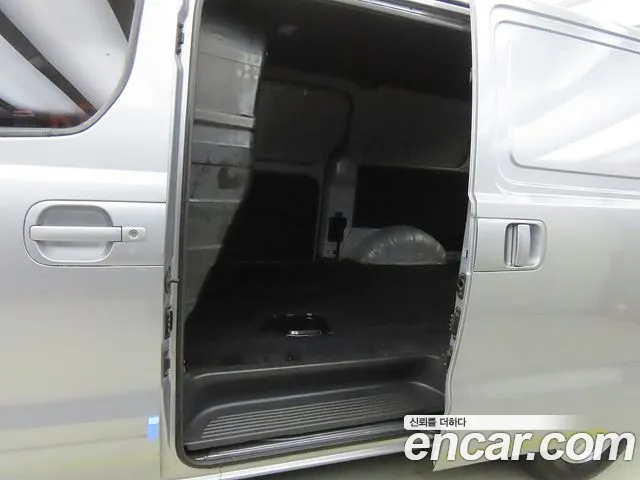 Hyundai The New Grand Starex id 2708359 из Кореи 9