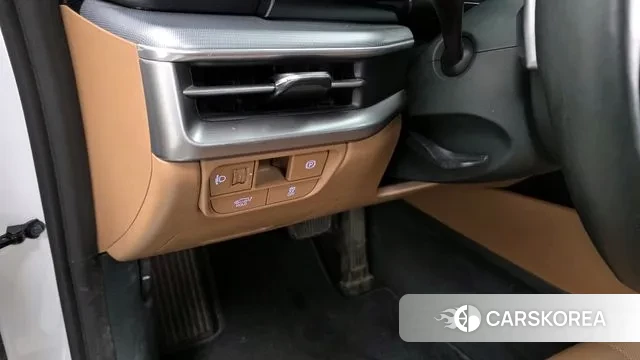 Hyundai Grandeur (GN7) id 3639439 из Кореи 9