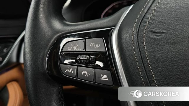 BMW 5 Series (G30) id 3879466 из Кореи 9