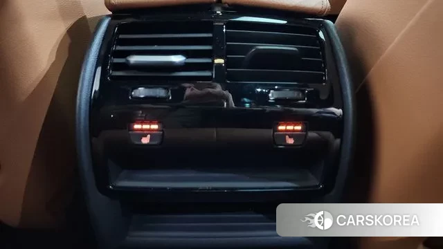 BMW 5 Series (G30) id 3528984 из Кореи 9