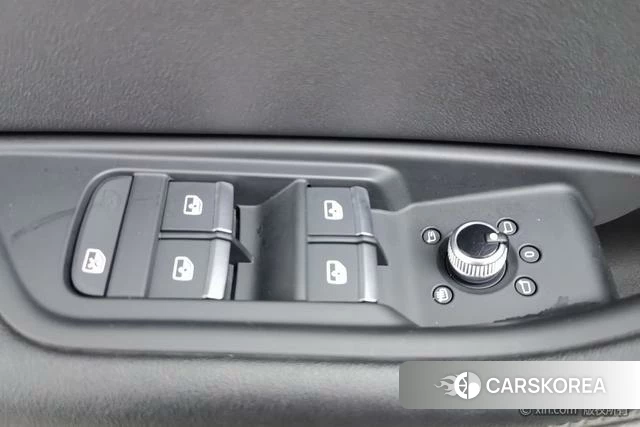 Audi A4L id 4273813 из Китая 9