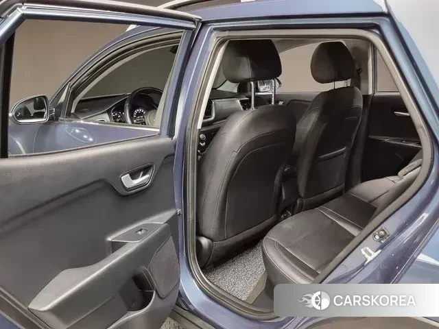 Kia Stonic id 2995752 из Кореи 9