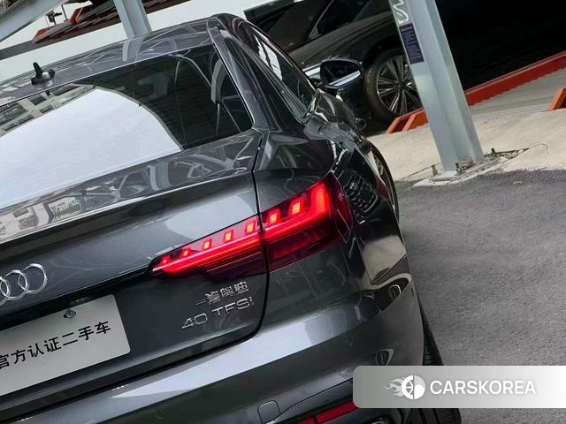 Audi A4L id 4365975 из Китая 9