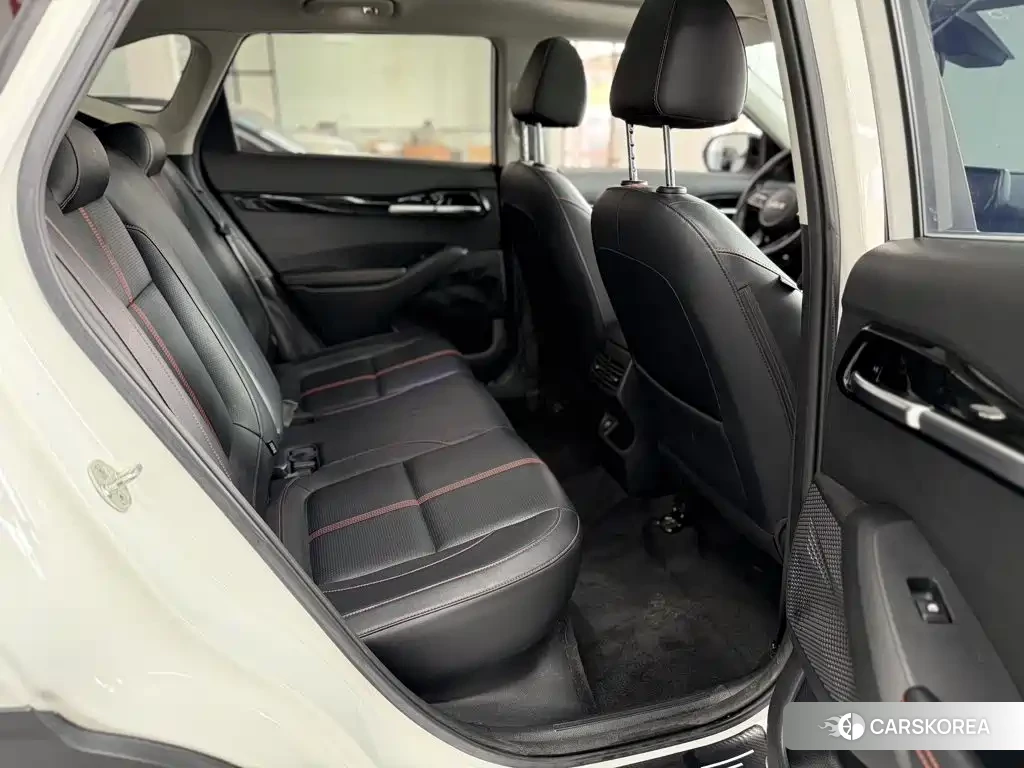 Kia KX3 id 4659844 из Китая 9