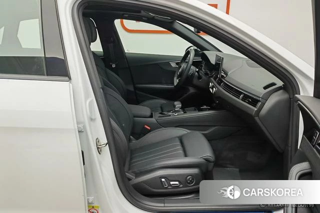 Audi A4L id 4334867 из Китая 9