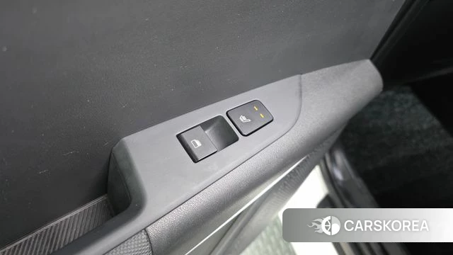 Kia Di Ol Nu Niro id 4697077 из Кореи 9