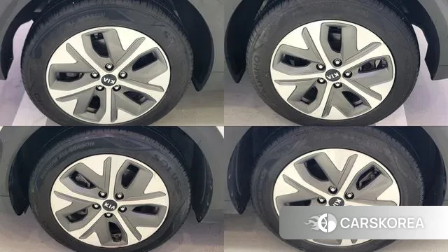 Kia Niro EV id 3192941 из Кореи 9