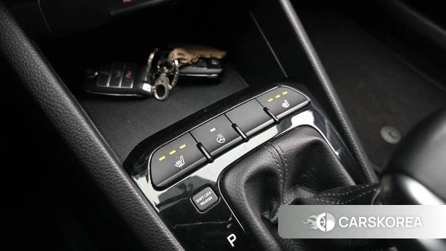 Kia Stonic id 4605475 из Кореи 9