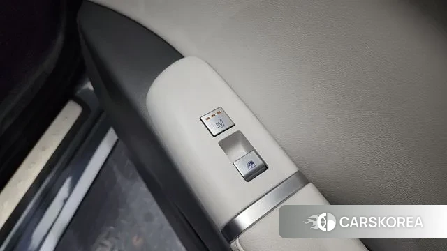 Hyundai Grandeur (GN7) id 3590788 из Кореи 9