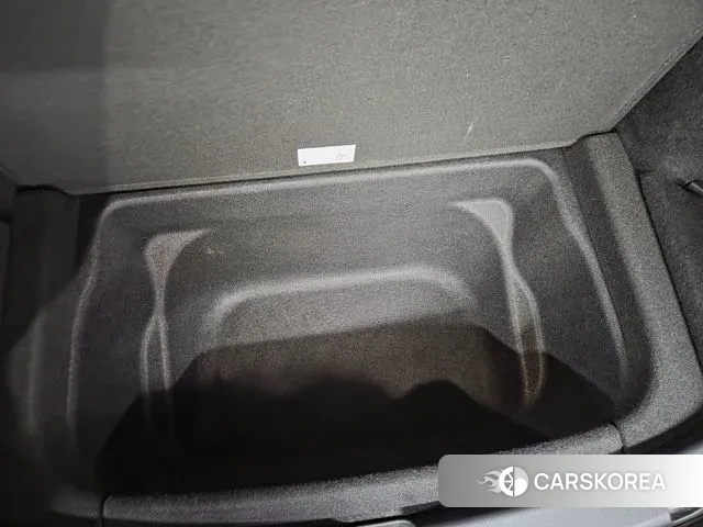 Tesla Model Y id 3477018 из Кореи 9