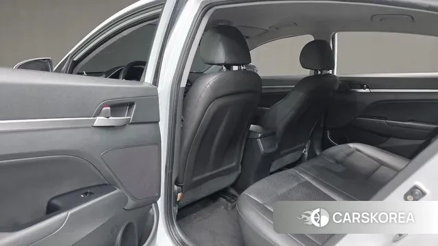 Hyundai The New Avante AD id 3330438 из Кореи 9