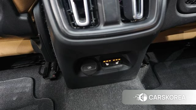 Volvo XC40 id 3807090 из Кореи 9