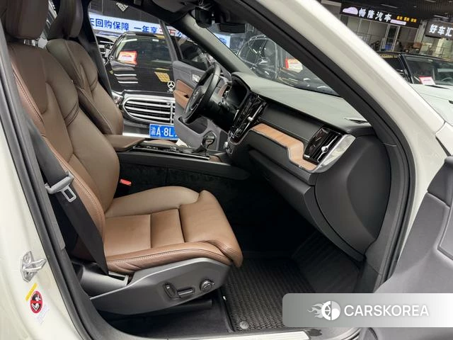 Volvo XC60 id 4234805 из Китая 9