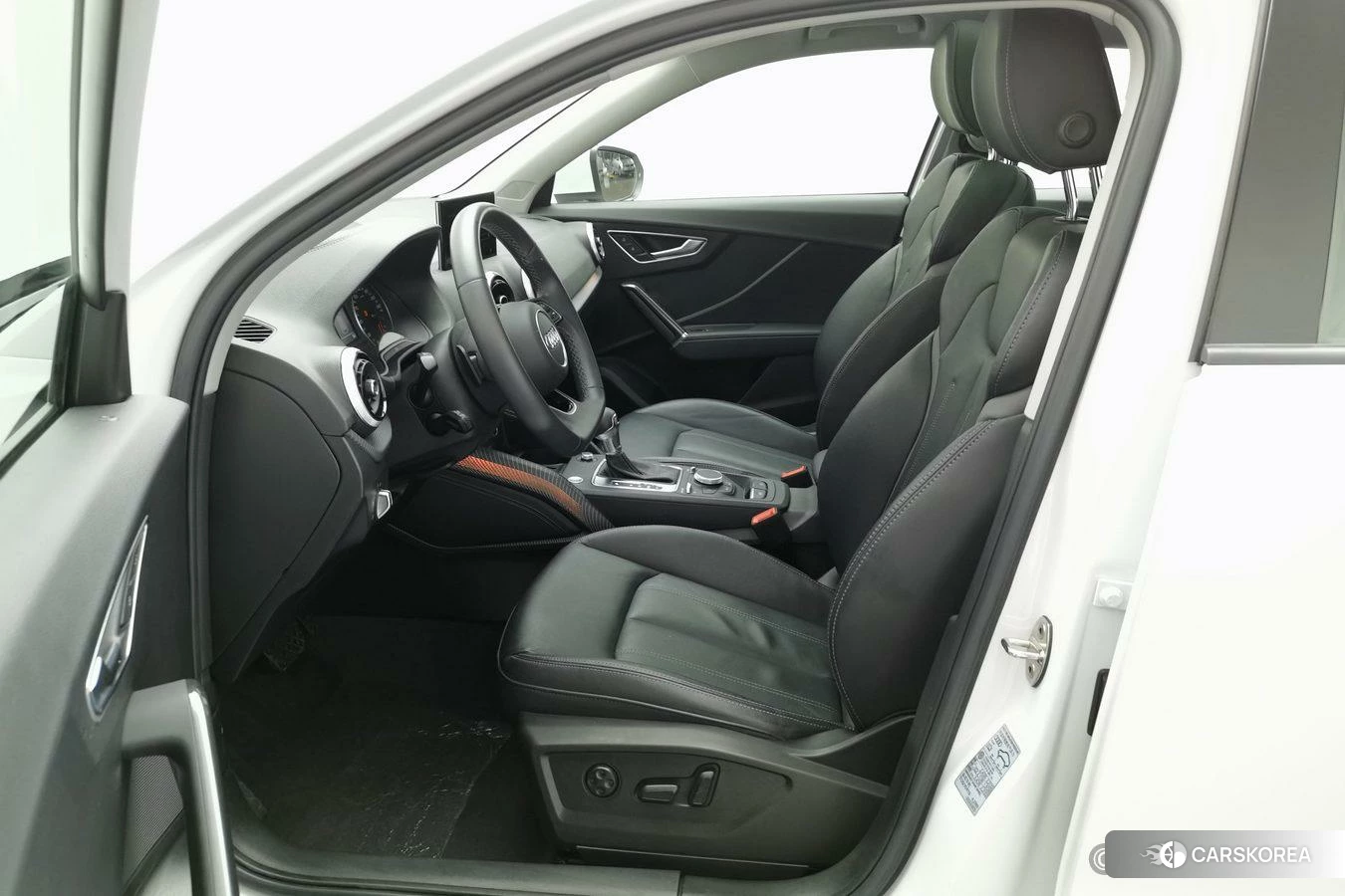 Audi Q2L id 4455105 из Китая 9