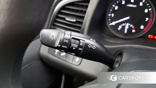 Hyundai Avante AD id 3055818 из Кореи 9