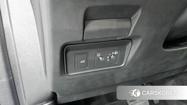 Land Rover Discovery Sports 2nd Generation id 4441883 из Кореи 9