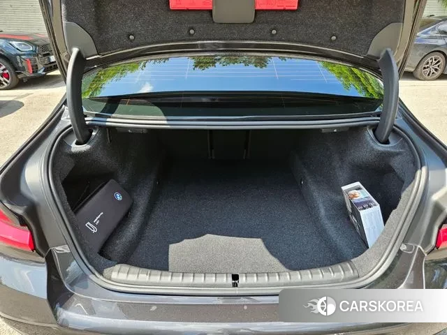 BMW 5 Series (G30) id 2998844 из Кореи 9