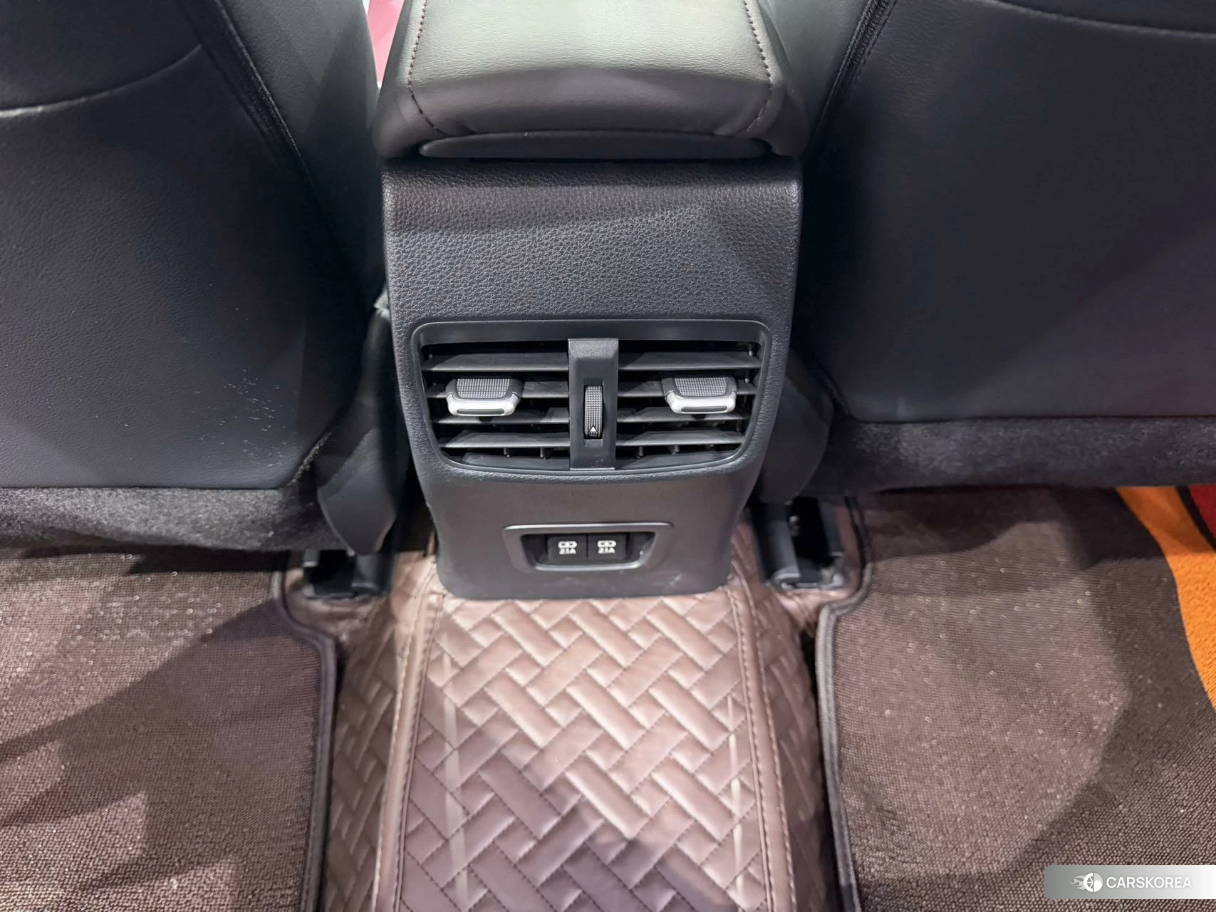 Toyota Corolla id 4467951 из Китая 9