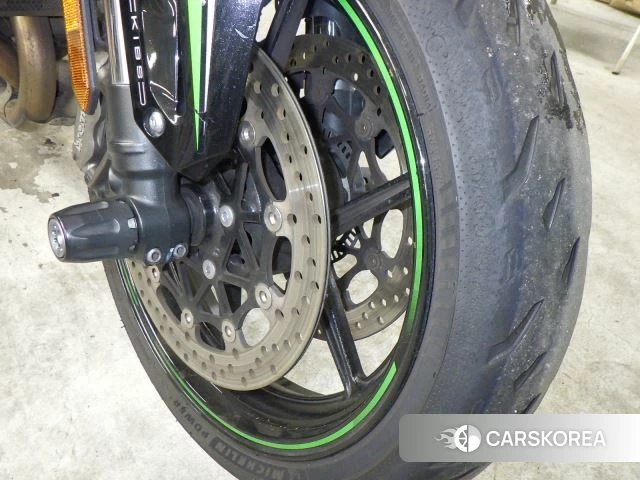 Kawasaki Z H2 id 3946813 из Японии 9