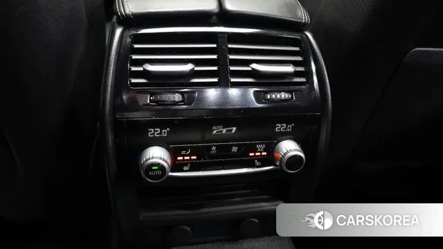 BMW 5 Series (G30) id 3761046 из Кореи 9