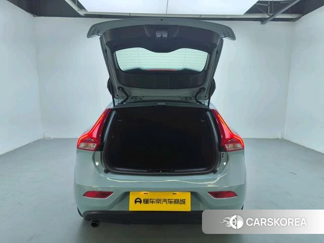Volvo V40 id 4254211 из Китая 9