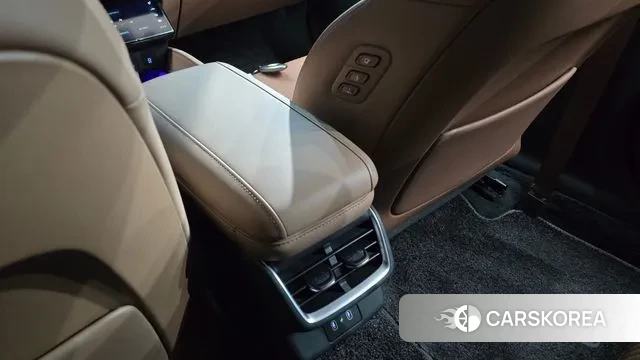 Hyundai Grandeur Hybrid (GN7) id 3410767 из Кореи 9