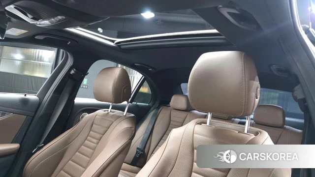 Mercedes-Benz E-Class W213 id 4716244 из Кореи 9
