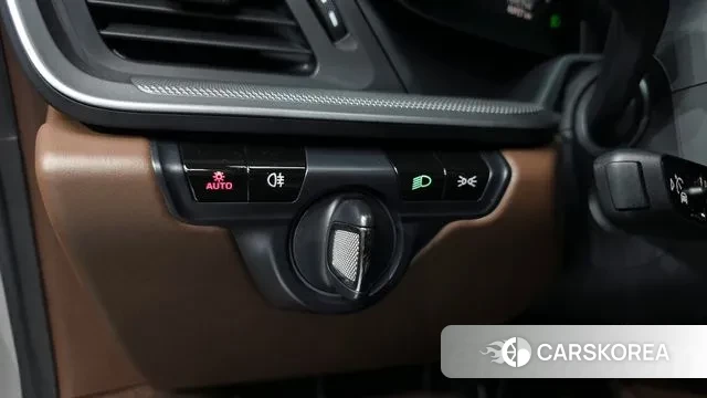 Porsche 911(992) id 3390995 из Кореи 9